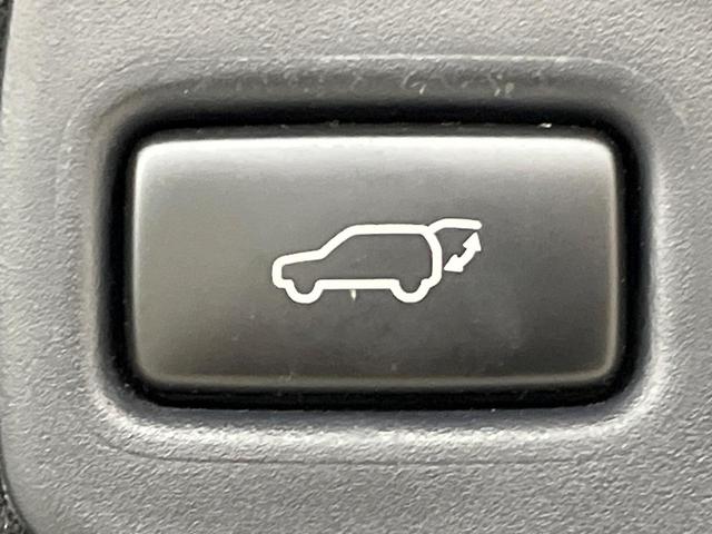 ハリアー プレミアム ムーンルーフ SDナビ バックカメラ セーフティセンス レーダークルーズ 禁煙車 電動リアゲート ハーフレザーシート パワーシート コーナーセンサー スマートキー LEDヘッド 純正18インチアルミ(34枚目)