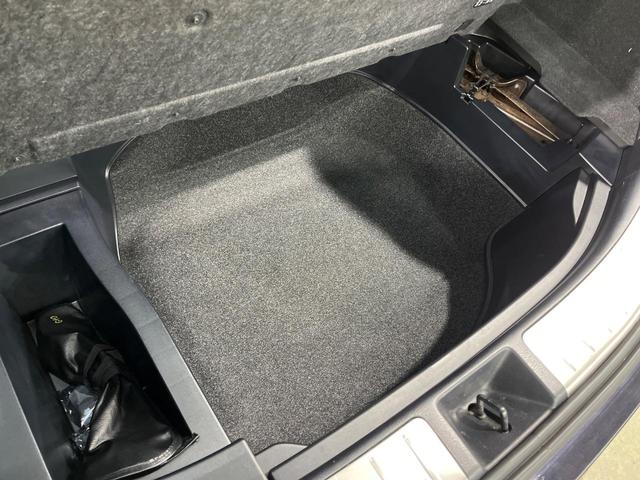 ハリアー プレミアム ムーンルーフ SDナビ バックカメラ セーフティセンス レーダークルーズ 禁煙車 電動リアゲート ハーフレザーシート パワーシート コーナーセンサー スマートキー LEDヘッド 純正18インチアルミ(35枚目)