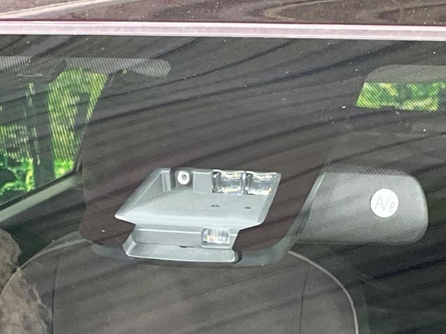 アクア G 純正SDナビ バックカメラ 衝突被害軽減システム 禁煙車 スマートキー ビルトインETC クルコン オートハイビーム オートライト オートエアコン Bluetooth CD フルセグ(5枚目)