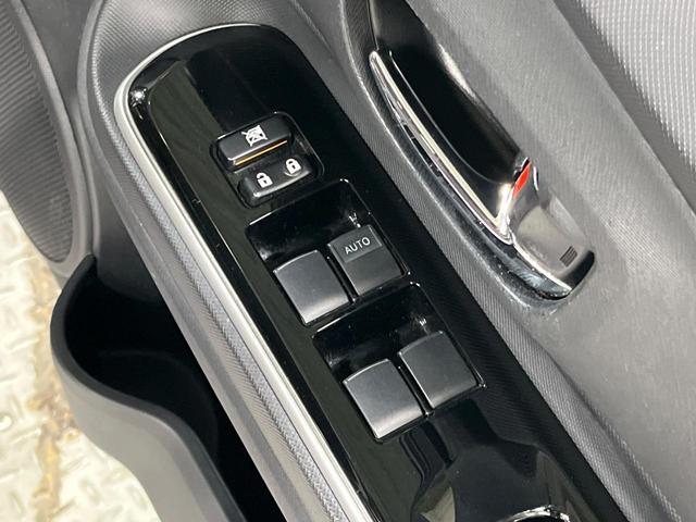 アクア G 純正SDナビ バックカメラ 衝突被害軽減システム 禁煙車 スマートキー ビルトインETC クルコン オートハイビーム オートライト オートエアコン Bluetooth CD フルセグ(39枚目)