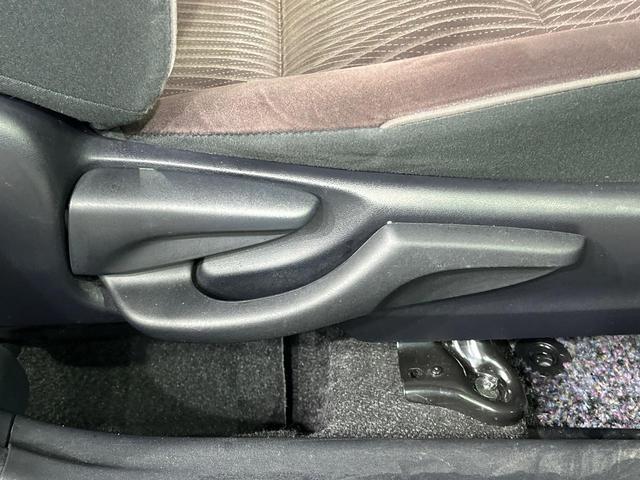 アクア G 純正SDナビ バックカメラ 衝突被害軽減システム 禁煙車 スマートキー ビルトインETC クルコン オートハイビーム オートライト オートエアコン Bluetooth CD フルセグ(40枚目)