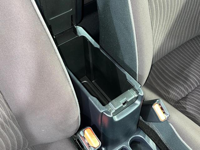 アクア G 純正SDナビ バックカメラ 衝突被害軽減システム 禁煙車 スマートキー ビルトインETC クルコン オートハイビーム オートライト オートエアコン Bluetooth CD フルセグ(42枚目)