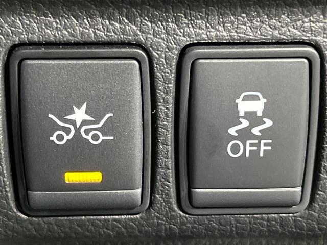 �y�G�}�[�W�F���V�[�u���[�L�z���s���ɑO���̎ԗ�����F�����A�Փ˂������Ȏ��͌x��ƃu���[�L�ŏՓˉ���Ɣ�Q�y�����A�V�X�g�B�����S�Ƀh���C�u�����y���݂��������܂��B