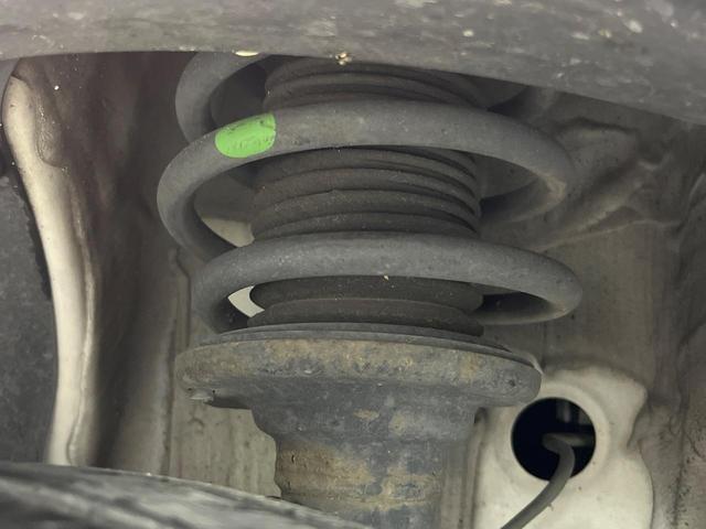 ソリオバンディット ハイブリッドＭＶ　電動スライドドア　純正ＳＤナビ　全周囲カメラ　衝突被害軽減システム　禁煙車　シートヒーター　ドラレコ　コーナーセンサー　スマートキー　ＬＥＤヘッド　ビルトインＥＴＣ　純正１５インチアルミ（77枚目）