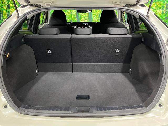 プリウス Ｓセーフティプラス　純正ＳＤナビ　バックカメラ　衝突軽減　レーダークルーズ　禁煙車　ドラレコ　コーナーセンサー　ヘッドアップディスプレイ　スマートキー　ＬＥＤヘッド　ＥＴＣ　純正１５インチアルミ　オートハイビーム（10枚目）