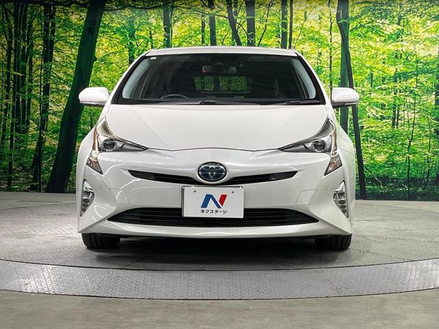 プリウス Ｓセーフティプラス　純正ＳＤナビ　バックカメラ　衝突軽減　レーダークルーズ　禁煙車　ドラレコ　コーナーセンサー　ヘッドアップディスプレイ　スマートキー　ＬＥＤヘッド　ＥＴＣ　純正１５インチアルミ　オートハイビーム（14枚目）