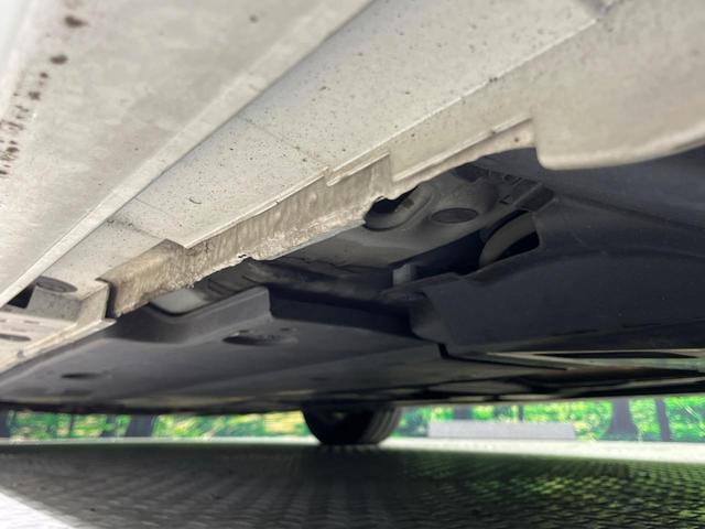 プリウス Ｓセーフティプラス　純正ＳＤナビ　バックカメラ　衝突軽減　レーダークルーズ　禁煙車　ドラレコ　コーナーセンサー　ヘッドアップディスプレイ　スマートキー　ＬＥＤヘッド　ＥＴＣ　純正１５インチアルミ　オートハイビーム（22枚目）