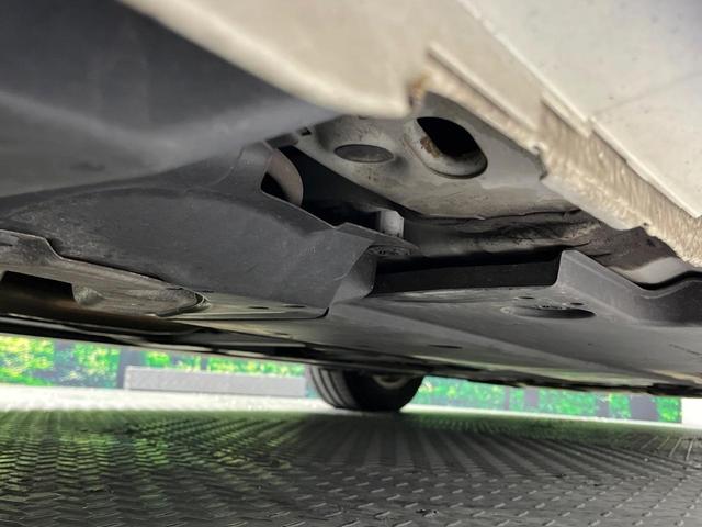 プリウス Ｓセーフティプラス　純正ＳＤナビ　バックカメラ　衝突軽減　レーダークルーズ　禁煙車　ドラレコ　コーナーセンサー　ヘッドアップディスプレイ　スマートキー　ＬＥＤヘッド　ＥＴＣ　純正１５インチアルミ　オートハイビーム（23枚目）