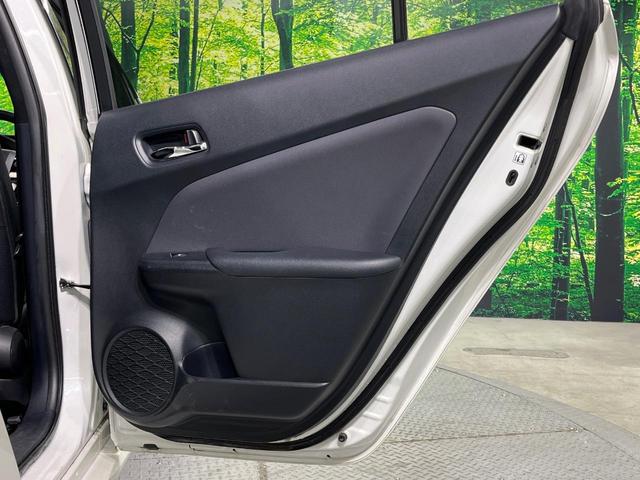 プリウス Ｓセーフティプラス　純正ＳＤナビ　バックカメラ　衝突軽減　レーダークルーズ　禁煙車　ドラレコ　コーナーセンサー　ヘッドアップディスプレイ　スマートキー　ＬＥＤヘッド　ＥＴＣ　純正１５インチアルミ　オートハイビーム（28枚目）