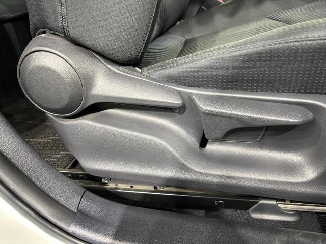 プリウス Ｓセーフティプラス　純正ＳＤナビ　バックカメラ　衝突軽減　レーダークルーズ　禁煙車　ドラレコ　コーナーセンサー　ヘッドアップディスプレイ　スマートキー　ＬＥＤヘッド　ＥＴＣ　純正１５インチアルミ　オートハイビーム（46枚目）