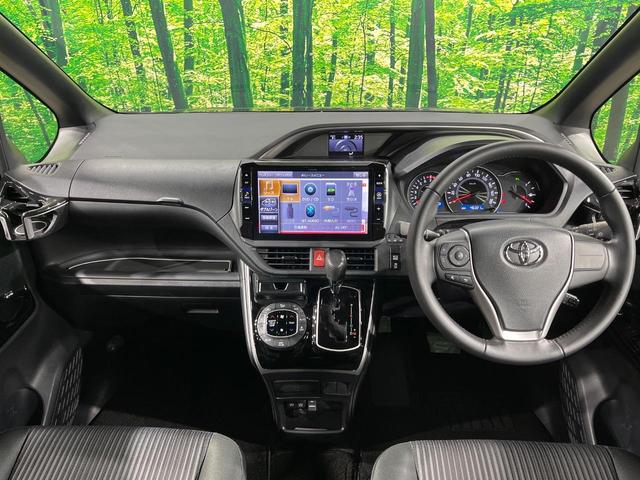 ヴォクシー ＺＳ　煌ＩＩ　両側電動スライド　ＢＩＧ－Ｘ１１インチナビ　ＡＬＰＩＮＥ後席モニター　バックカメラ　衝突被害軽減システム　禁煙車　コーナーセンサー　スマートキー　ＬＥＤヘッド　ＥＴＣ　クルコン（2枚目）