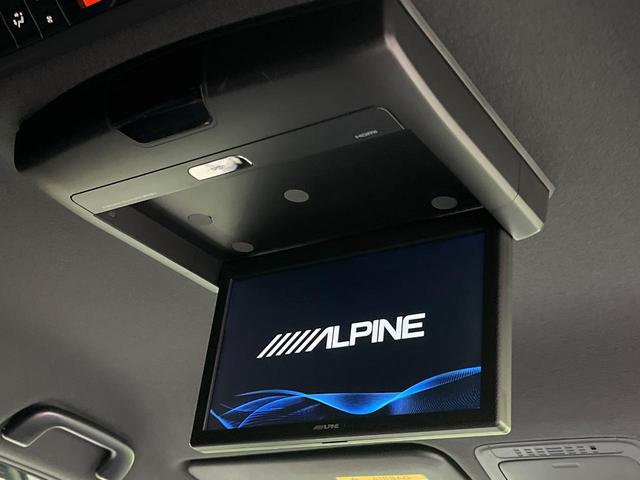 ヴォクシー ＺＳ　煌ＩＩ　両側電動スライド　ＢＩＧ－Ｘ１１インチナビ　ＡＬＰＩＮＥ後席モニター　バックカメラ　衝突被害軽減システム　禁煙車　コーナーセンサー　スマートキー　ＬＥＤヘッド　ＥＴＣ　クルコン（4枚目）