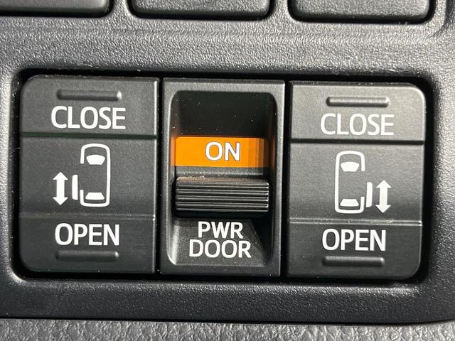 ヴォクシー ＺＳ　煌ＩＩ　両側電動スライド　ＢＩＧ－Ｘ１１インチナビ　ＡＬＰＩＮＥ後席モニター　バックカメラ　衝突被害軽減システム　禁煙車　コーナーセンサー　スマートキー　ＬＥＤヘッド　ＥＴＣ　クルコン（5枚目）