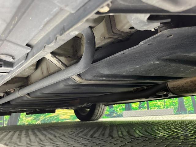 ヴォクシー ＺＳ　煌ＩＩ　両側電動スライド　ＢＩＧ－Ｘ１１インチナビ　ＡＬＰＩＮＥ後席モニター　バックカメラ　衝突被害軽減システム　禁煙車　コーナーセンサー　スマートキー　ＬＥＤヘッド　ＥＴＣ　クルコン（23枚目）