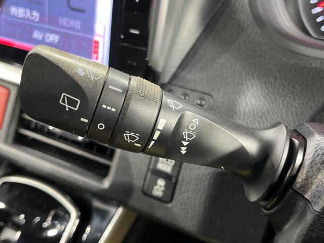 ヴォクシー ＺＳ　煌ＩＩ　両側電動スライド　ＢＩＧ－Ｘ１１インチナビ　ＡＬＰＩＮＥ後席モニター　バックカメラ　衝突被害軽減システム　禁煙車　コーナーセンサー　スマートキー　ＬＥＤヘッド　ＥＴＣ　クルコン（47枚目）