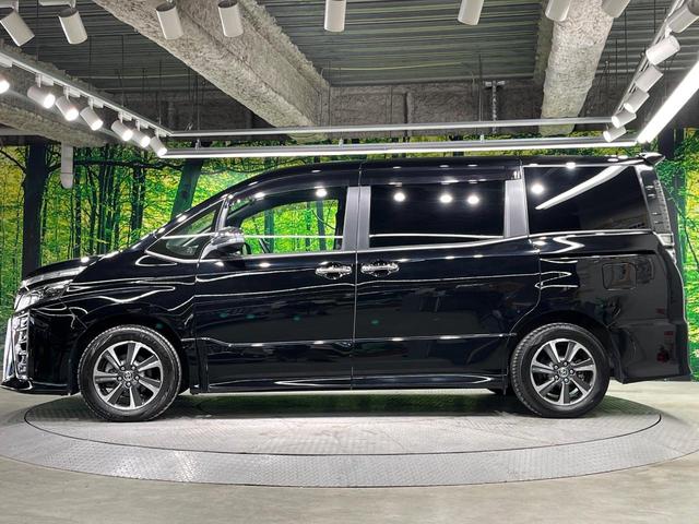ヴォクシー ＺＳ　煌ＩＩ　両側電動スライド　ＢＩＧ－Ｘ１１インチナビ　ＡＬＰＩＮＥ後席モニター　バックカメラ　衝突被害軽減システム　禁煙車　コーナーセンサー　スマートキー　ＬＥＤヘッド　ＥＴＣ　クルコン（65枚目）