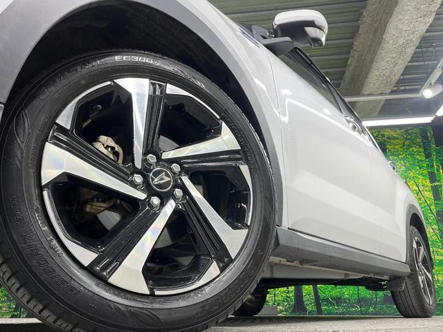 �y�����P�V�C���`�A���~�z�C�[���z�O�ςɃ}�b�`���������A���~�z�C�[���𑕒����Ă���܂��B�e��ЊO�A���~�z�C�[����A�X�^�b�h���X�^�C�����戵�����Ă���܂��B���񂲑��k����������