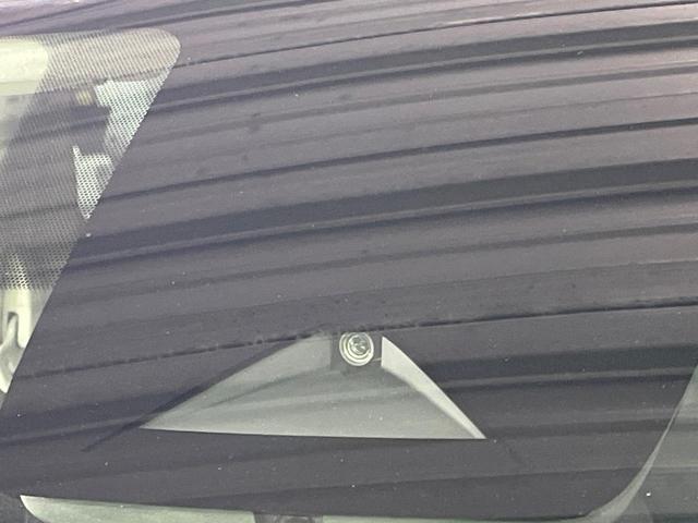 �y�C���e���W�F���g�G�}�[�W�F���V�[�u���[�L�z�t�����g�J�����őO���̎ԗ�����s�҂����m�B�Փ˂������Ȏ��͏Փ˔�Q�y���u���[�L���쓮�A�Փˉ�����T�|�[�g�B�����S�Ƀh���C�u�����y���݂��������܂��B