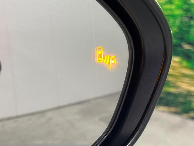 ヤリスクロス ハイブリッドＺ　全周囲カメラ　衝突被害軽減システム　レーダークルーズ　禁煙車　パワーシート　ドラレコ　コーナーセンサー　スマートキー　ＬＥＤヘッド　ビルトインＥＴＣ　純正１８インチアルミ　オートハイビーム（6枚目）