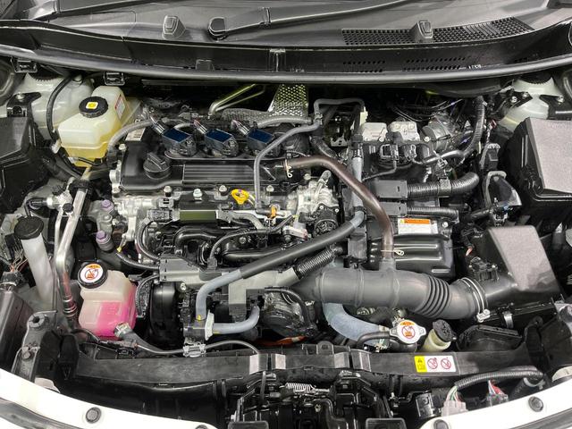 ヤリスクロス ハイブリッドＺ　全周囲カメラ　衝突被害軽減システム　レーダークルーズ　禁煙車　パワーシート　ドラレコ　コーナーセンサー　スマートキー　ＬＥＤヘッド　ビルトインＥＴＣ　純正１８インチアルミ　オートハイビーム（18枚目）