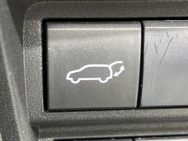 ヤリスクロス ハイブリッドＺ　全周囲カメラ　衝突被害軽減システム　レーダークルーズ　禁煙車　パワーシート　ドラレコ　コーナーセンサー　スマートキー　ＬＥＤヘッド　ビルトインＥＴＣ　純正１８インチアルミ　オートハイビーム（33枚目）