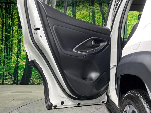 ヤリスクロス ハイブリッドＺ　全周囲カメラ　衝突被害軽減システム　レーダークルーズ　禁煙車　パワーシート　ドラレコ　コーナーセンサー　スマートキー　ＬＥＤヘッド　ビルトインＥＴＣ　純正１８インチアルミ　オートハイビーム（61枚目）