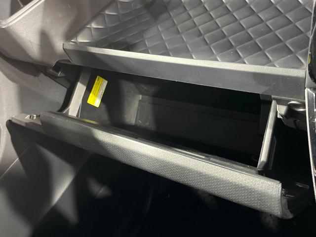 タント カスタムＸスタイルセレクション　両側電動ドア　純正ＳＤナビ　後席モニター　バックカメラ　衝突軽減システム　禁煙車　ハーフレザーシート　ドラレコ　コーナーセンサー　スマートキー　ＬＥＤヘッド　ビルトインＥＴＣ　純正１４インチアルミ（50枚目）