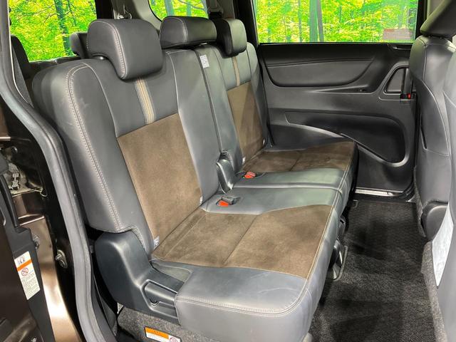 シエンタ ハイブリッドG クエロ 両側電動ドア 純正SDナビ 全周囲カメラ 衝突被害軽減システム レーダークルーズ 禁煙車 ハーフレザーシート ドラレコ コーナーセンサー スマートキー LEDヘッド ビルトインETC(8枚目)