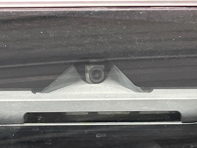 �y�g���^�Z�[�t�e�B�Z���X�z���s���ɑO���̎ԗ�����F�����A�Փ˂������Ȏ��͌x��ƃu���[�L�ŏՓˉ���Ɣ�Q�y�����A�V�X�g�B�����S�Ƀh���C�u�����y���݂��������܂��B