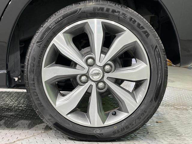 デイズルークス ハイウェイスター　ターボ　両側電動ドア　純正ＳＤナビ　全周囲カメラ　衝突被害軽減システム　禁煙車　コーナーセンサー　スマートキー　ＨＩＤヘッド　純正１５インチアルミ　オートエアコン　Ｂｌｕｅｔｏｏｔｈ　ＣＤ　ＤＶＤ再生（28枚目）