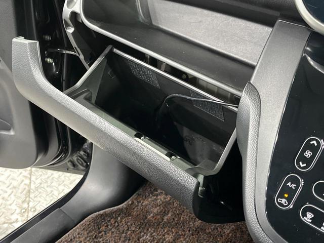 デイズルークス ハイウェイスター　ターボ　両側電動ドア　純正ＳＤナビ　全周囲カメラ　衝突被害軽減システム　禁煙車　コーナーセンサー　スマートキー　ＨＩＤヘッド　純正１５インチアルミ　オートエアコン　Ｂｌｕｅｔｏｏｔｈ　ＣＤ　ＤＶＤ再生（62枚目）