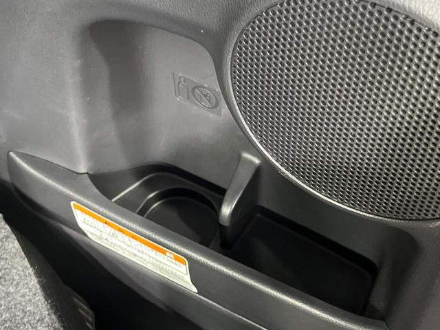 デイズルークス ハイウェイスター　ターボ　両側電動ドア　純正ＳＤナビ　全周囲カメラ　衝突被害軽減システム　禁煙車　コーナーセンサー　スマートキー　ＨＩＤヘッド　純正１５インチアルミ　オートエアコン　Ｂｌｕｅｔｏｏｔｈ　ＣＤ　ＤＶＤ再生（64枚目）