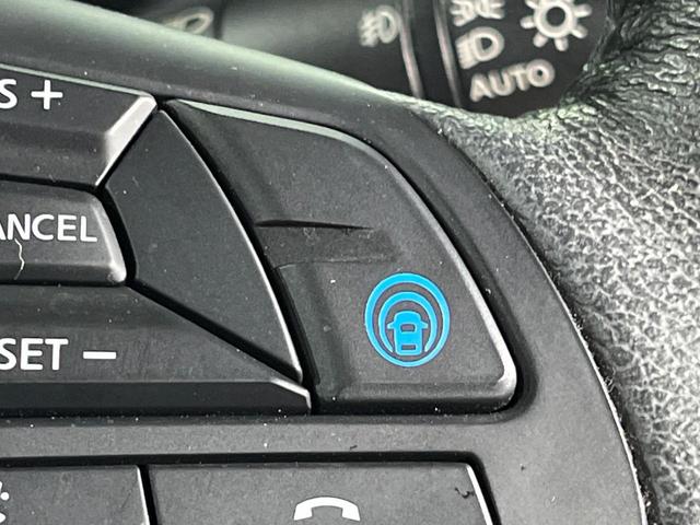 �y�v���p�C���b�g�z�������H�ł̒��������s���y�ɁI�I�a�؎��Ə��񑖍s�̃V�[���ŁA�A�N�Z���E�u���[�L�E�X�e�A�����O�������Ő��䂵�A�������^�]�̕��S���y�����Ă���܂���