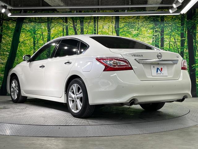 ティアナ XV 純正SDナビ 全周囲カメラ 衝突被害軽減システム 禁煙車 電動リアゲート レザーシート 前席シートエアコン コーナーセンサー スマートキー HIDヘッド ビルトインETC クルコン(25枚目)