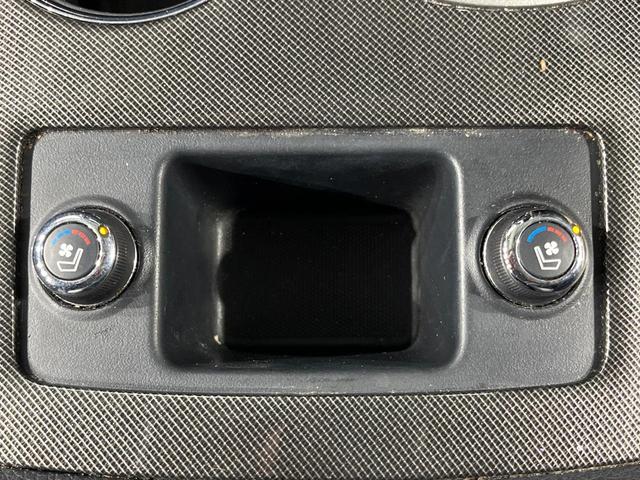 ティアナ XV 純正SDナビ 全周囲カメラ 衝突被害軽減システム 禁煙車 電動リアゲート レザーシート 前席シートエアコン コーナーセンサー スマートキー HIDヘッド ビルトインETC クルコン(40枚目)