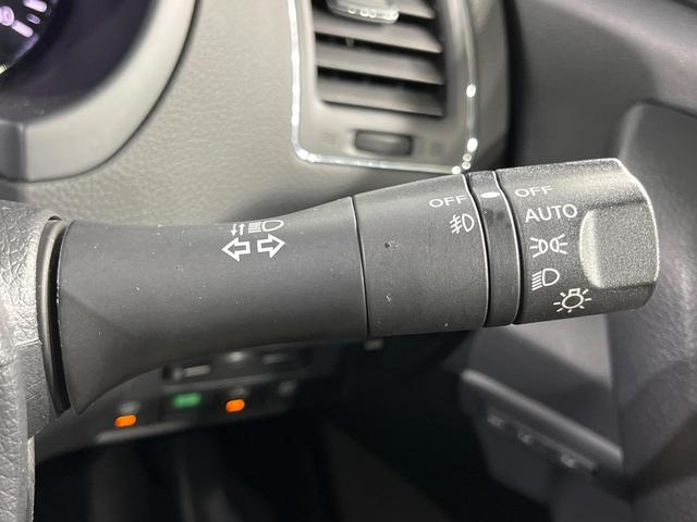 ティアナ XV 純正SDナビ 全周囲カメラ 衝突被害軽減システム 禁煙車 電動リアゲート レザーシート 前席シートエアコン コーナーセンサー スマートキー HIDヘッド ビルトインETC クルコン(47枚目)