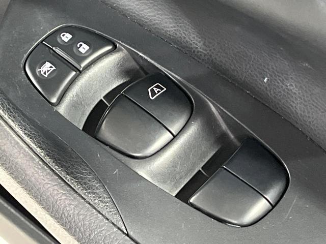 ティアナ XV 純正SDナビ 全周囲カメラ 衝突被害軽減システム 禁煙車 電動リアゲート レザーシート 前席シートエアコン コーナーセンサー スマートキー HIDヘッド ビルトインETC クルコン(49枚目)