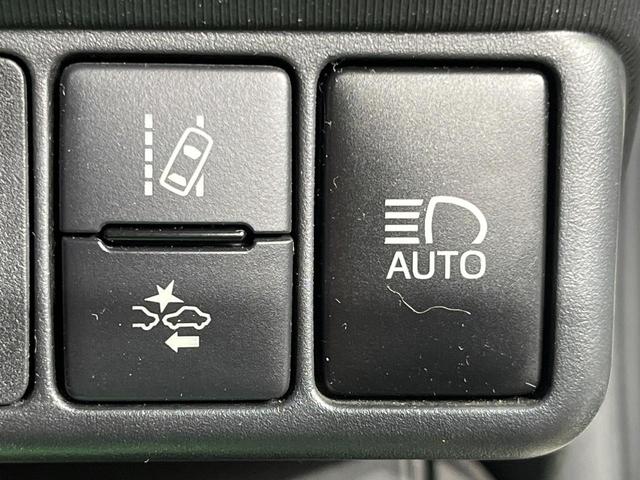 アクア X-アーバン ソリッド バックカメラ 衝突被害軽減システム 禁煙車 ハーフレザーシート スマートキー LEDヘッド ETC 純正16インチアルミ オートハイビーム 車線逸脱警報 オートライト オートエアコン(6枚目)