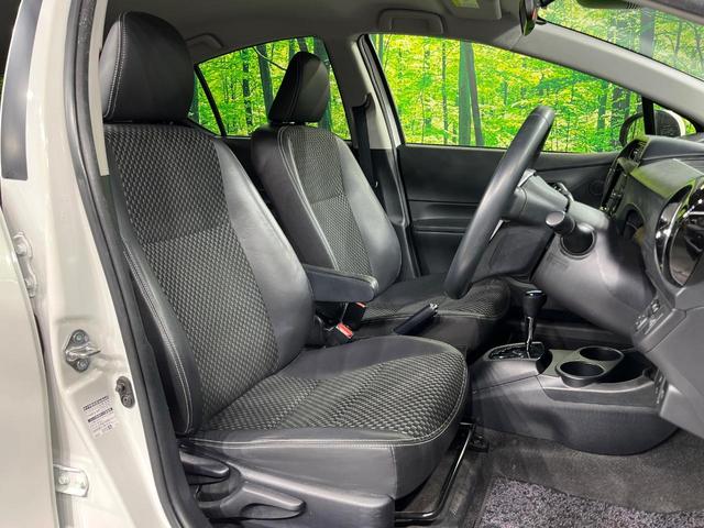 アクア X-アーバン ソリッド バックカメラ 衝突被害軽減システム 禁煙車 ハーフレザーシート スマートキー LEDヘッド ETC 純正16インチアルミ オートハイビーム 車線逸脱警報 オートライト オートエアコン(8枚目)