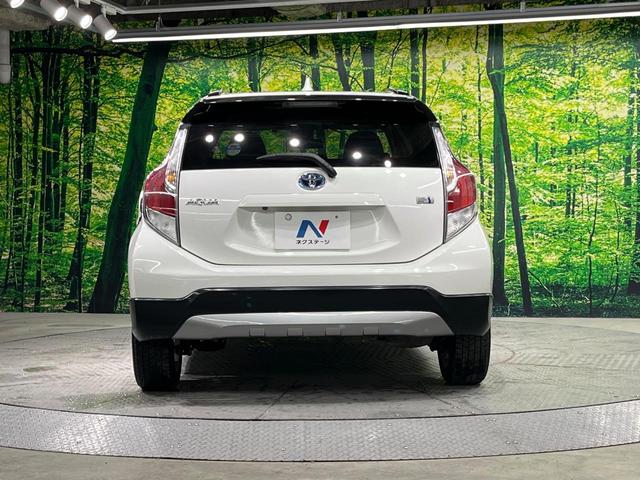 アクア X-アーバン ソリッド バックカメラ 衝突被害軽減システム 禁煙車 ハーフレザーシート スマートキー LEDヘッド ETC 純正16インチアルミ オートハイビーム 車線逸脱警報 オートライト オートエアコン(15枚目)