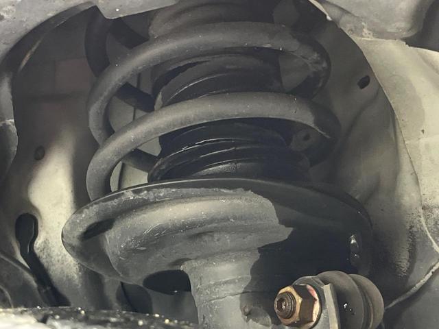 アクア X-アーバン ソリッド バックカメラ 衝突被害軽減システム 禁煙車 ハーフレザーシート スマートキー LEDヘッド ETC 純正16インチアルミ オートハイビーム 車線逸脱警報 オートライト オートエアコン(20枚目)