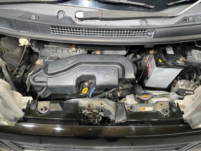 タント カスタムＸリミテッド　電動スライドドア　禁煙車　スマートキー　ＨＩＤヘッド　純正１４インチアルミ　オートエアコン　ＣＤ　電動格納ミラー　プライバシーガラス　盗難防止システム　衝突安全ボディー　トラクションコントロール（18枚目）