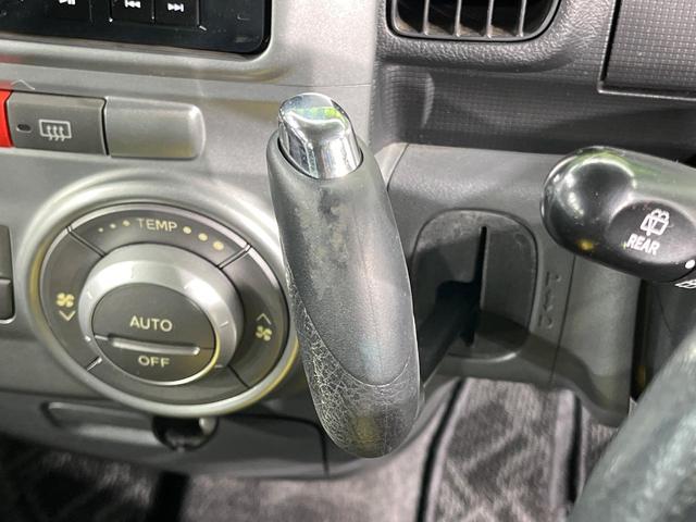 タント カスタムＸリミテッド　電動スライドドア　禁煙車　スマートキー　ＨＩＤヘッド　純正１４インチアルミ　オートエアコン　ＣＤ　電動格納ミラー　プライバシーガラス　盗難防止システム　衝突安全ボディー　トラクションコントロール（32枚目）