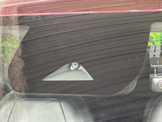 ノート Ｘ　全周囲カメラ　衝突被害軽減システム　レーダークルーズ　禁煙車　ハーフレザーシート　ドラレコ　コーナーセンサー　スマートキー　ＬＥＤヘッド　ビルトインＥＴＣ　純正１６インチアルミ　オートライト（3枚目）