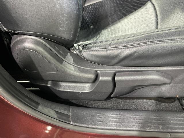 ノート Ｘ　全周囲カメラ　衝突被害軽減システム　レーダークルーズ　禁煙車　ハーフレザーシート　ドラレコ　コーナーセンサー　スマートキー　ＬＥＤヘッド　ビルトインＥＴＣ　純正１６インチアルミ　オートライト（47枚目）