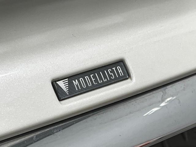 プリウス Ｓツーリングセレクション　純正９インチナビ　レーダークルーズ　バックカメラ　衝突軽減　禁煙車　合皮レザーシート　コーナーセンサー　スマートキー　ＬＥＤヘッド　ビルトインＥＴＣ　純正１７インチアルミ　オートライト（3枚目）