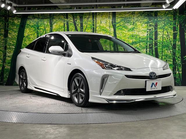 プリウス Ｓツーリングセレクション　純正９インチナビ　レーダークルーズ　バックカメラ　衝突軽減　禁煙車　合皮レザーシート　コーナーセンサー　スマートキー　ＬＥＤヘッド　ビルトインＥＴＣ　純正１７インチアルミ　オートライト（16枚目）