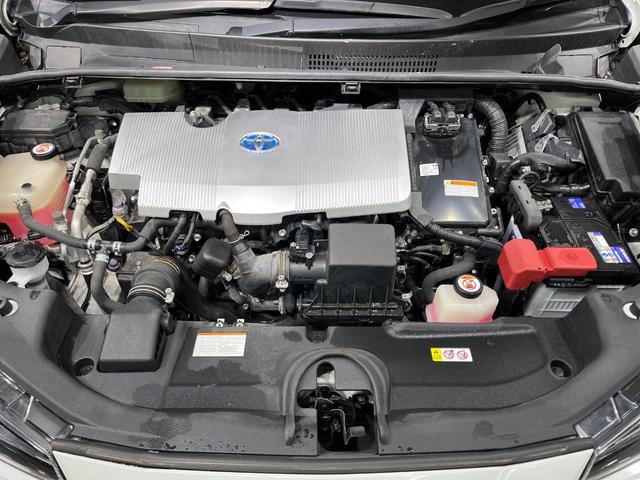 プリウス Ｓツーリングセレクション　純正９インチナビ　レーダークルーズ　バックカメラ　衝突軽減　禁煙車　合皮レザーシート　コーナーセンサー　スマートキー　ＬＥＤヘッド　ビルトインＥＴＣ　純正１７インチアルミ　オートライト（18枚目）