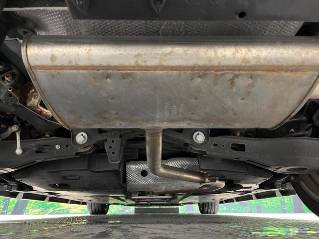 プリウス Ｓツーリングセレクション　純正９インチナビ　レーダークルーズ　バックカメラ　衝突軽減　禁煙車　合皮レザーシート　コーナーセンサー　スマートキー　ＬＥＤヘッド　ビルトインＥＴＣ　純正１７インチアルミ　オートライト（19枚目）