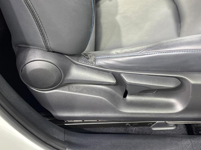 プリウス Ｓツーリングセレクション　純正９インチナビ　レーダークルーズ　バックカメラ　衝突軽減　禁煙車　合皮レザーシート　コーナーセンサー　スマートキー　ＬＥＤヘッド　ビルトインＥＴＣ　純正１７インチアルミ　オートライト（40枚目）